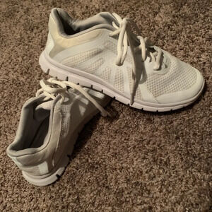 Champion white sneakers big kid size 4/women’s 6
